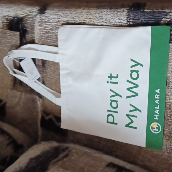 4/$30 New Halara Canvas Tote Bag - Picture 1 of 4